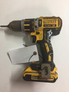 DeWalt DCD795 Brushless Hammerdrill/Drill & Battery.
