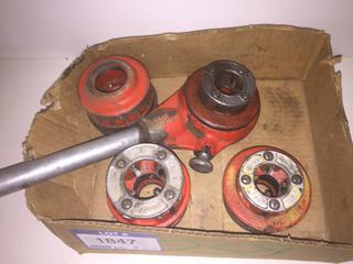 Ridgid Exposed Ratchet Manual Threader With (4) Dies.