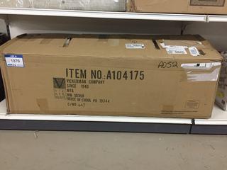 7-1/2' White Spruce Sparkle Tree.