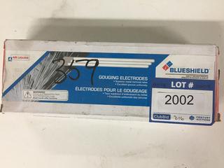 Unused Blueshield 3/8" Round Gaughing Rod.