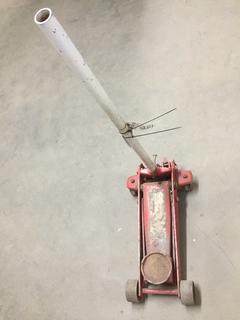 Floor Jack, Weight Unknown.