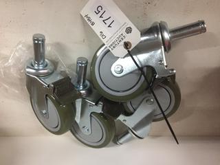 (4) Castors.