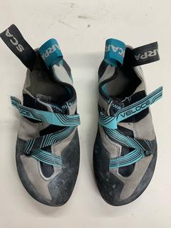 Scarpa Rock Climbing Shoes, Size 7. * Note - Outdoor Sports Store retail return