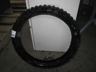 Dunlop D739FA 70/100-19 42M.