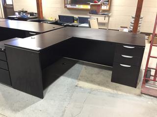 "L" Shaped "L" Shaped Office Desk  , 71x77".