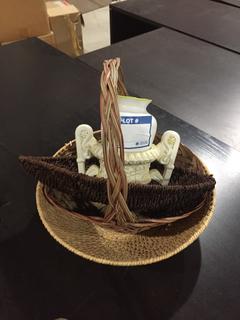 Assorted Wicker Baskets & Pots/Vase.