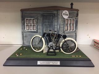 Franklin Mint 1903 Harley Davidson Motorcycle "Birth Of A Legend" Die Cast Decoration.