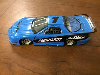 2002 Dale Earnhart 1/24 Scale Die Cast.