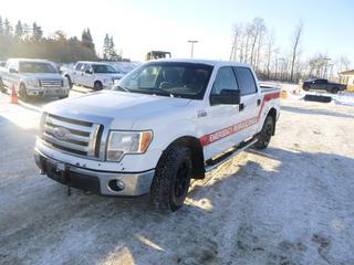 2012 Ford F-150 XLT 4X4 Crew Cab c/w 5.0L V8, A/T, A/C, Showing 304,372 Kms, 265/70R17 Tires, VIN 1FTFW1EF9CFB46572 *Note: Check Engine Light On*