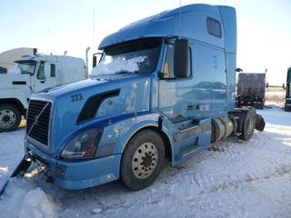 2005 Volvo VNL64T-670 T/A Sleeper Truck Tractor C/w Cummins ISX400, No Trans, Showing Unable To Verify Mileage. VIN 4V4NC9TG35N381965 *NOTE Transmission Missing, Will Require Repairs, Asset Located @ 21122 TWP RD 582, Redwater AB Call Connor Tighe 780-218-4493 for Viewing/Load Out*