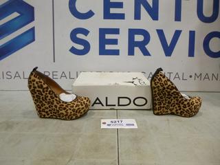 (1) Pair of Aldo Calcagni Leopard Pattern Woman's High Heel Shoes, Size 36 B (E2)