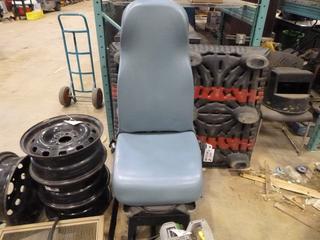 Work Truck Drivers Seat with Swivel Base, (T-2-1)