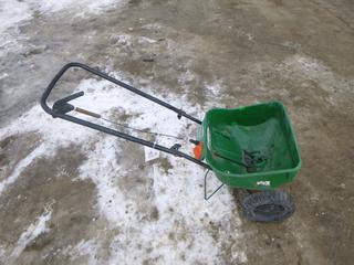 Scotts Edge Guard Mini Broadcast Spreader (Row 3)