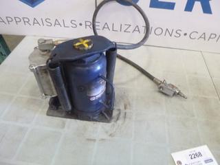 20 Ton Air Bottle Jack, *Note: No Handle* (E1)