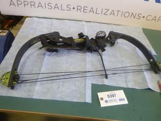 Barnet Tomcat Compound Bow with Arm Guard (Upstairs)