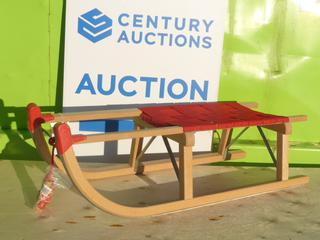 2020 Unused Gloco Davos One Seater Sled c/w Metal Runners, Pull Rope, Rated 150 KG, 90 CM, Manufactured In Germany (N-2-3)