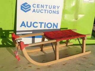 2020 Unused Gloco Davos One Seater Sled c/w Metal Runners, Pull Rope, Rated 150 KG, 90 CM, Manufactured In Germany (N-1-3)