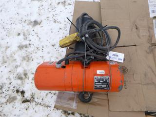 Columbus McKinnon Model F2 Electric Chain Hoist, Maximum Capacity 1/2 Ton (Row 4)