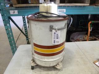 Wet/Dry Shop Vac, *Note: Running Condition* (K-5-2)