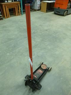 Motomaster Heavy Duty Service Jack (B Back Wall)