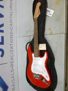 (1) Fender Squier Mini Strat Bolt on Electric Guitar, c/w Soft Carrying Case, SN ICS14194699 (B1)