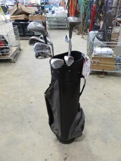 (1) Set of Right-Handed Clubs and Golf Bag