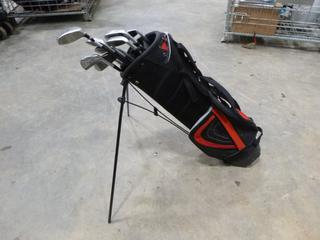 (1) Set of Left-Handed Clubs and Golf Bag