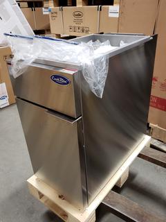 Model ATFS-40CAH2 3-Burner Fryer w/ Independent Manual Control LP *Note: Item Cannot Be Removed Until December 23rd*