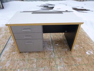 4ft6in X 28in X 30in Desk w/ 3-Drawers