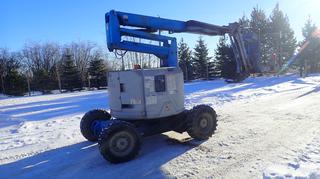 2000 Genie Z-34/22 500lb Cap. 34ft Articulated Boom Lift C/w Kubota WG750 LP-2 Gas Engine. Showing 3020hrs. SN 1760. *Note: Needs New Battery*
