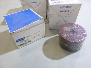 Qty Of (6) Cases Of 4in X 5/8in 24 Grit Norton Metalite Speed-Lok Sanding Discs