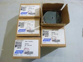 Qty Of (4) Cases Of Bear-Tex 6in Very Fine Polishing Discs C/w Assortment Of Norton Sanding Discs