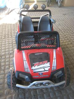 Polaris 800 Electric Kids Side By Side c/w 24 Volt Battery Operated.

