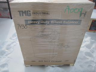 2021 Unused Heavy Duty Wheel Balancer c/w: 110v 60 HZ. SKU # TMG-WB24, Control # 7430.