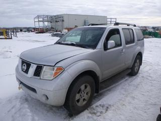 2007 Nissan Pathfinder SE 4X4 c/w 4.0L V6, A/C, Showing 334,161 Kms, 265/70R16 Tires at 60%, Hitch Receiver, VIN 5N1AR18W17C625407 *Note: Needs Boost*
