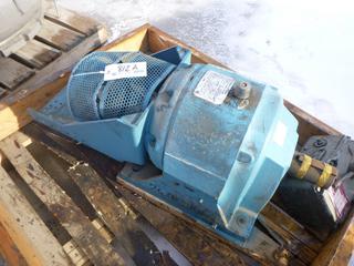 Link-Belt 1948S119-Y In-Line Helical Gear Speed Reducer, SN D850550 (Row 5)