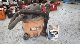 Ridgid 12Gal 5Hp 120V Wet/Dry Shop Vac C/w Filter