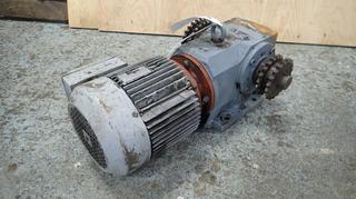 Eurodrive 3-Phase Motor w/ Eurodrive Type K 66A 460V 3-Phase Reduction Gearbox w/ 14.05:1 Ratio