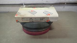 Qty Of (3) 7in Grinding Wheels C/w (1) 8in Wheel