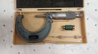 Mitutoyo 1in-2in Outside Micrometer C/w 1in Inside Micrometer And Case