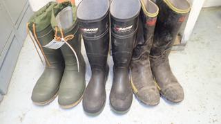 (2) Pairs of Size 9 Steel Toe Rubber Boots C/w (1) Pair Of Size 9 Rubber Roots