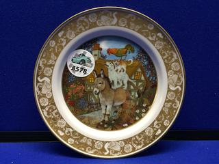 Franklin Porcelain 8" Decorative Plate "The Bremen Town Musicians".