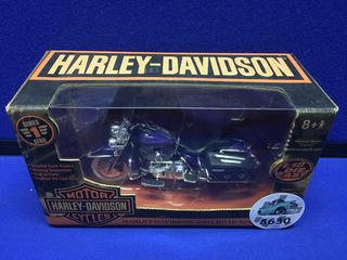 2003 Harley-Davidson Road King Die Cast Model, 1:18 Scale.