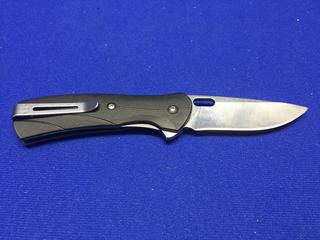 Buck Knives Folding Pocket Knife. 2 1/2".