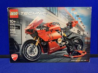 Lego Technic #42107 Ducati Panigale V4R.