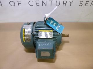 Baldor Super-E Severe Duty Industrial Motor, Model 841XL, 5 HP, 3 Phase, 575V, 4.80A, 3505 RPM, S/N 590656-001 *Note: Minor Damage to Frame Casing* (S-2-1)