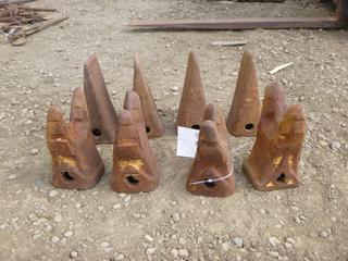 (4) Back Hoe Teeth, Chisel, (4) 4 In. Twin Tiger Teeth (Row 3)