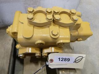 Caterpillar Steering Valve, CAT CN 9T7423-10, *Note: Rebuilt* (Y-4-2)