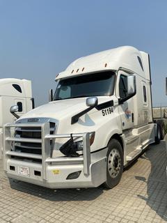 2019 Freightliner New Cascadia Truck Tractor 6X4 Drive c/w Detroit DD15 14.8L Engine, Air & Hydraulic Brakes, 126" Sleeper Cab, Showing 999,124 KMS, Unit # 51194, VIN 3AKJHHDR6KSJX9342.