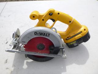 Dewalt DC390 Circular Saw, 18 Volts, (1) Battery, No Charger, Working Condition Unknown. 